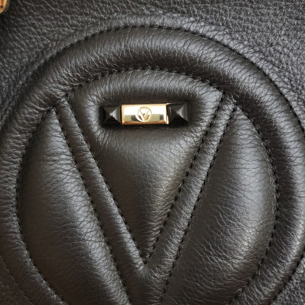 Valentino By Mario Valentino Black Crossbody Bag Great For‎ Everyday Use - Picture 4 of 16